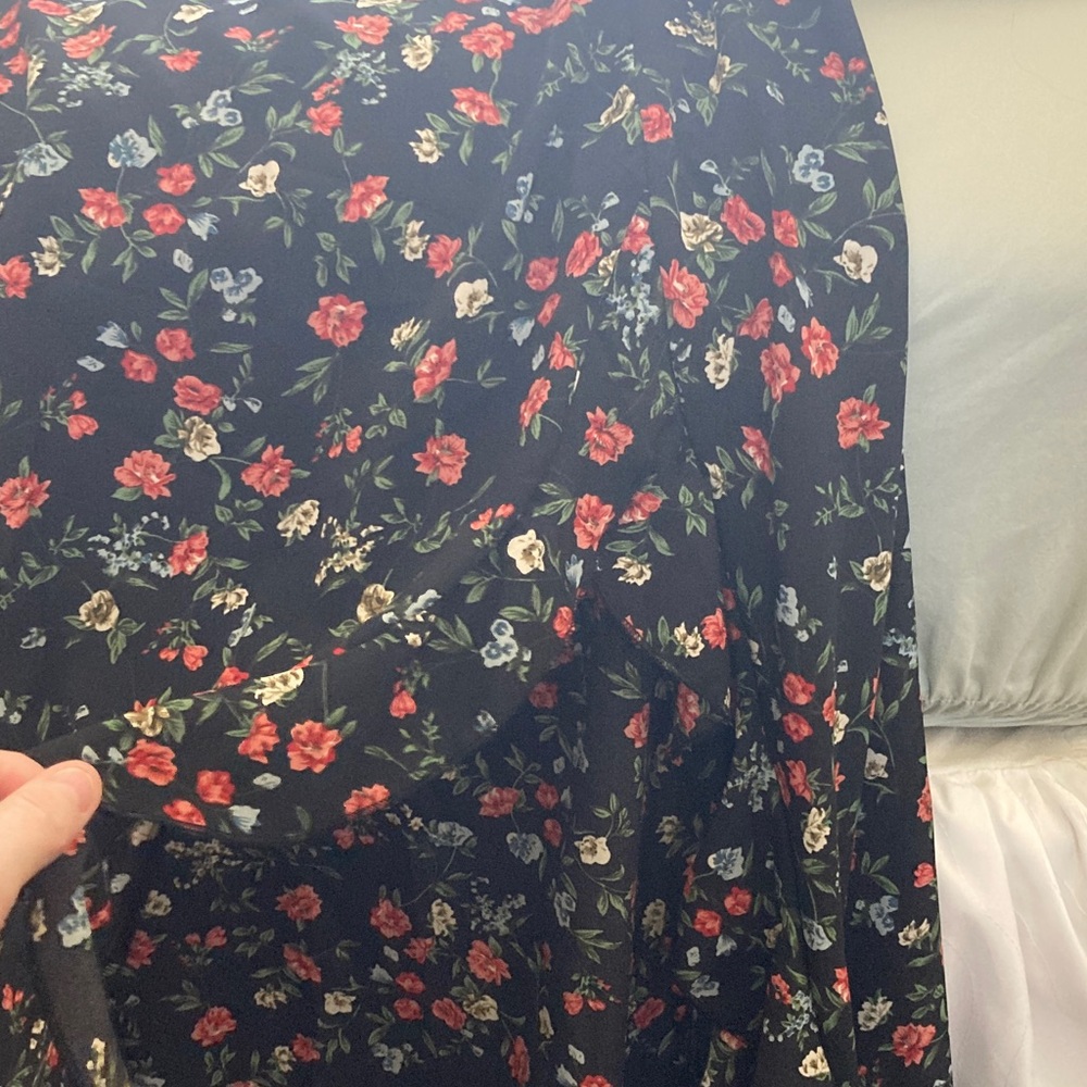 SHEIN Black Floral Maxi Skirt with split - Picture 7 of 8